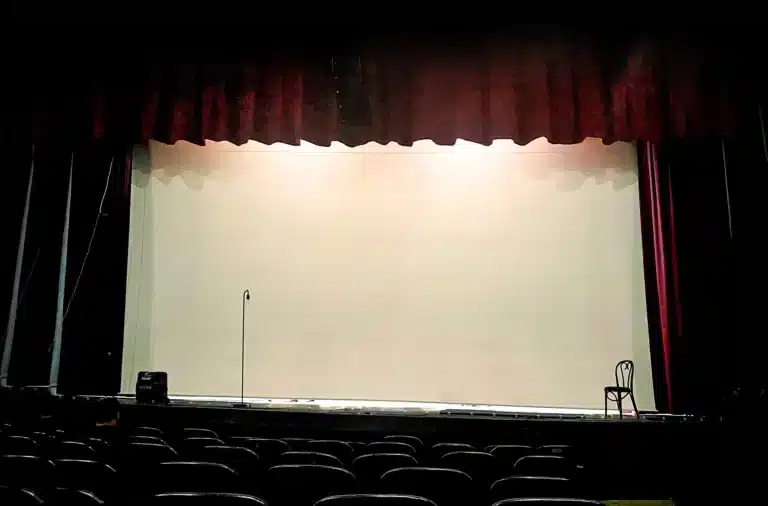 Screen and stage setup by APAV at the Shoals Thaeater